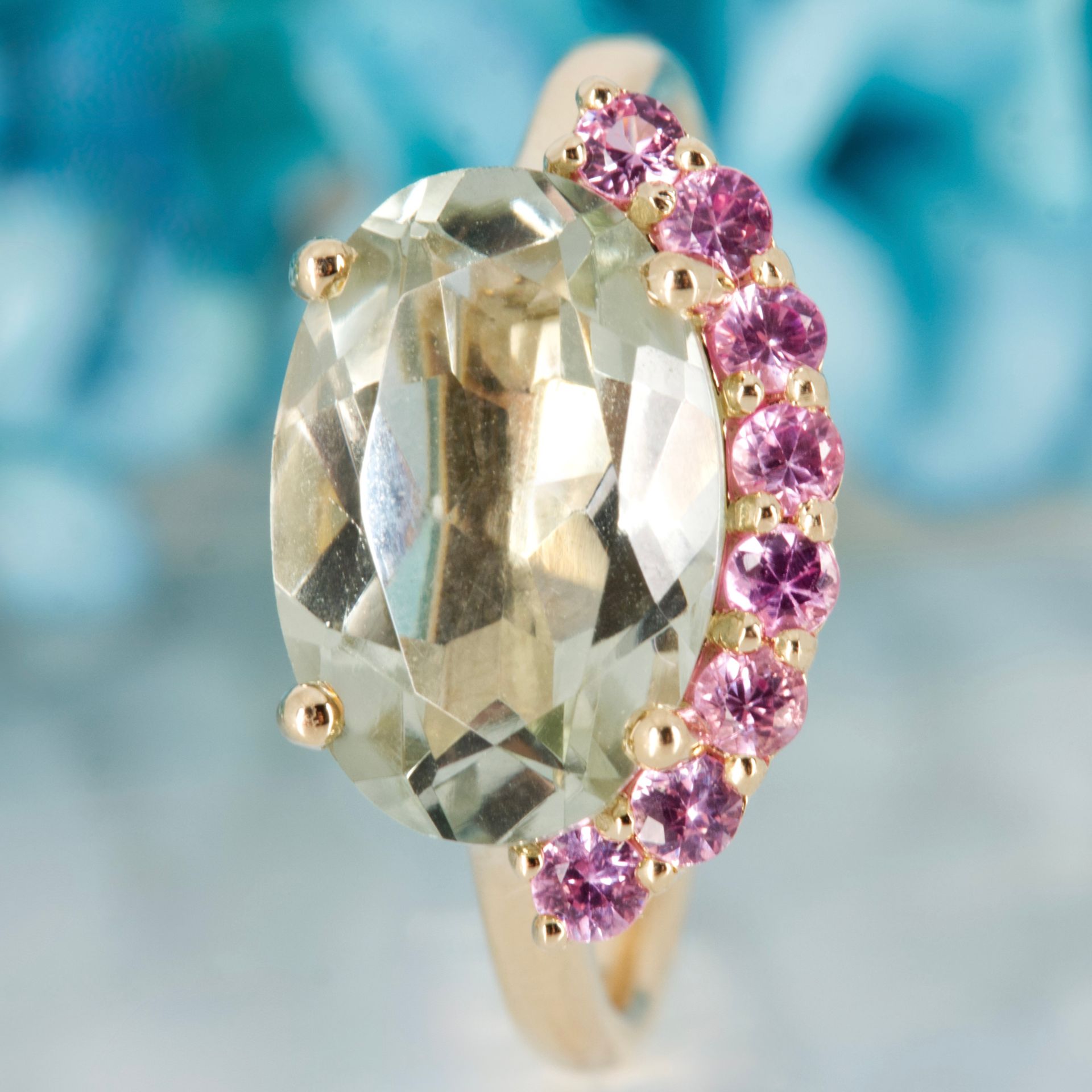 9ct Yellow Gold Oval Cut Green Amethyst & Round Cut Pink Sapphire Dress Ring
