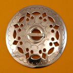 BROOCH SMOOTH EDGE, PIERCED, SINGLE