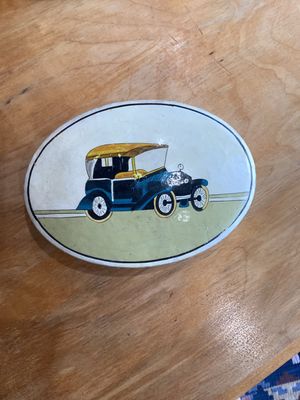 Vintage box auto design