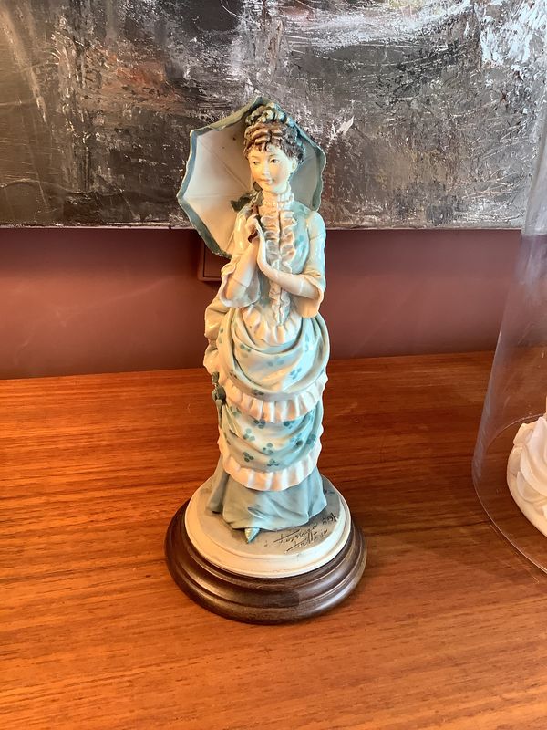 Italian small figure of a woman- made in Italy