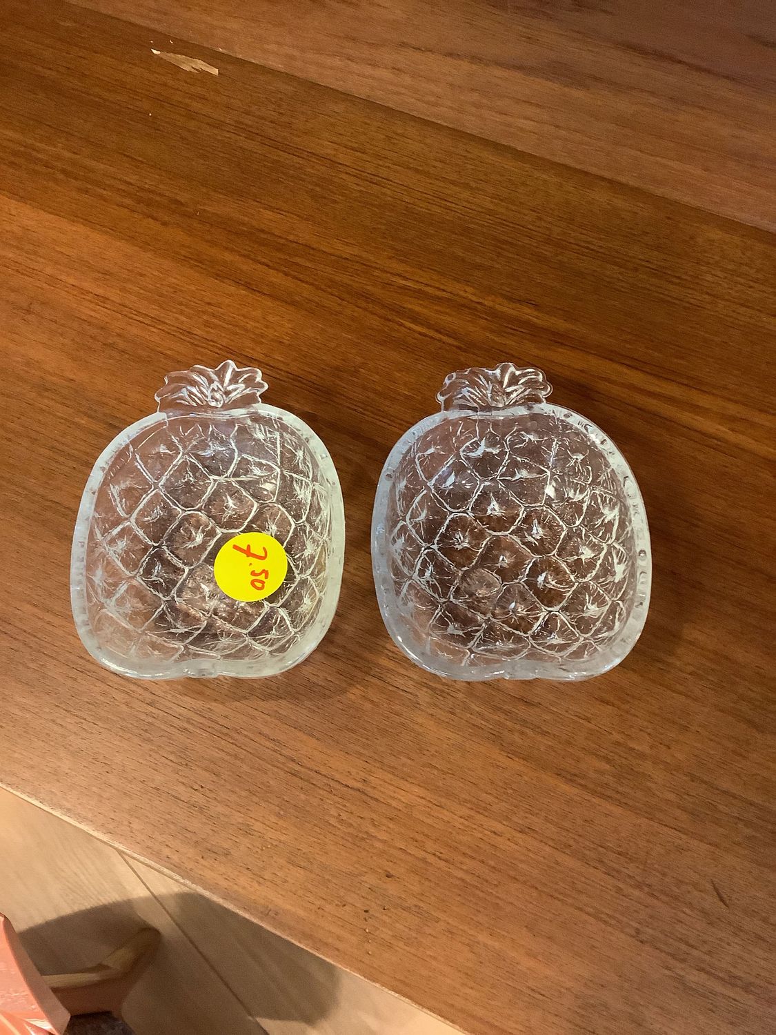 Glazen schaaltjes ananas