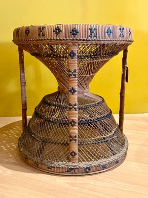 Vintage hourglass tafel van handgeweven riet en rotan, jaren 70.