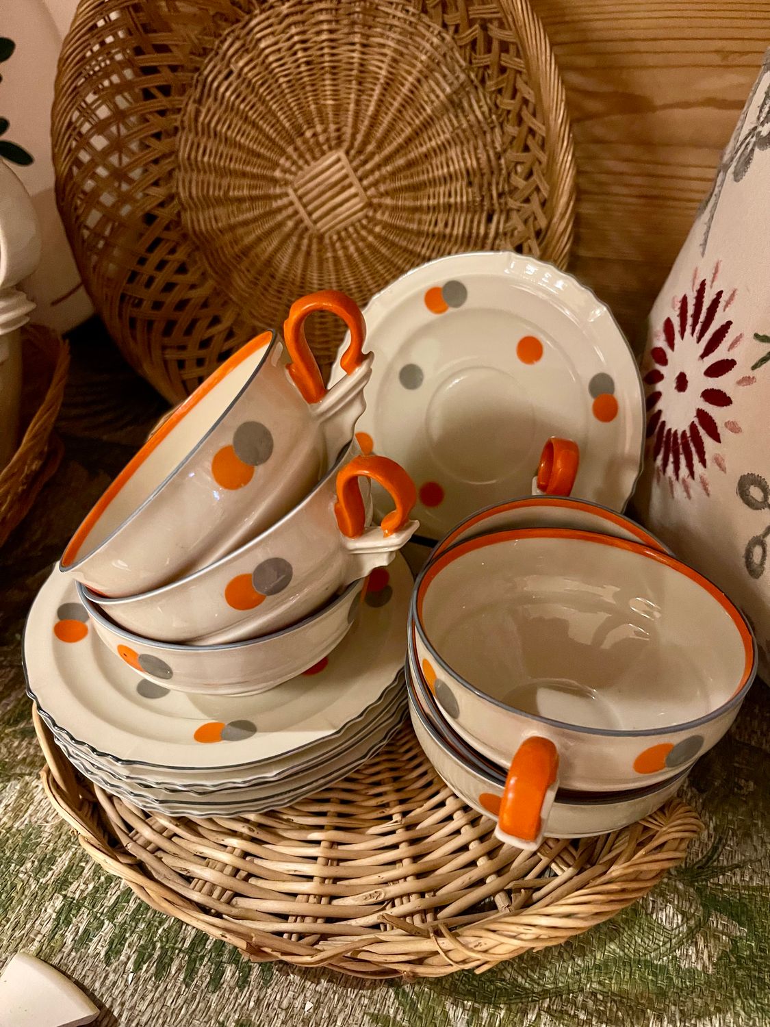 Noppen kop en schotels oranje/grijs set