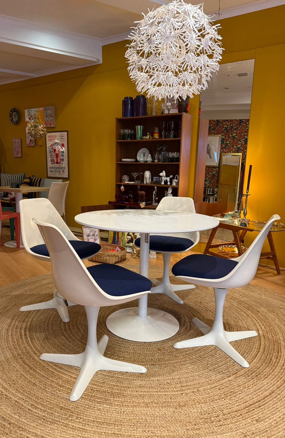 Tulip Style eetkamerstoelen Maurice Burke