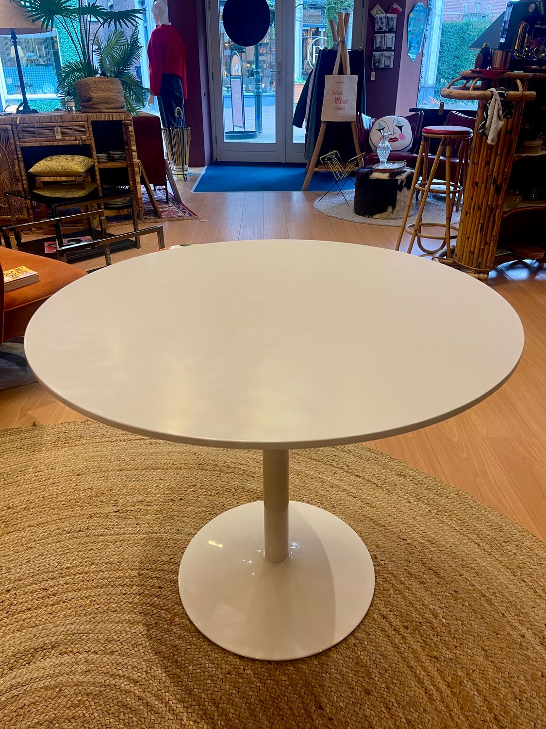 Eetafel Tulip diameter 90cm wit