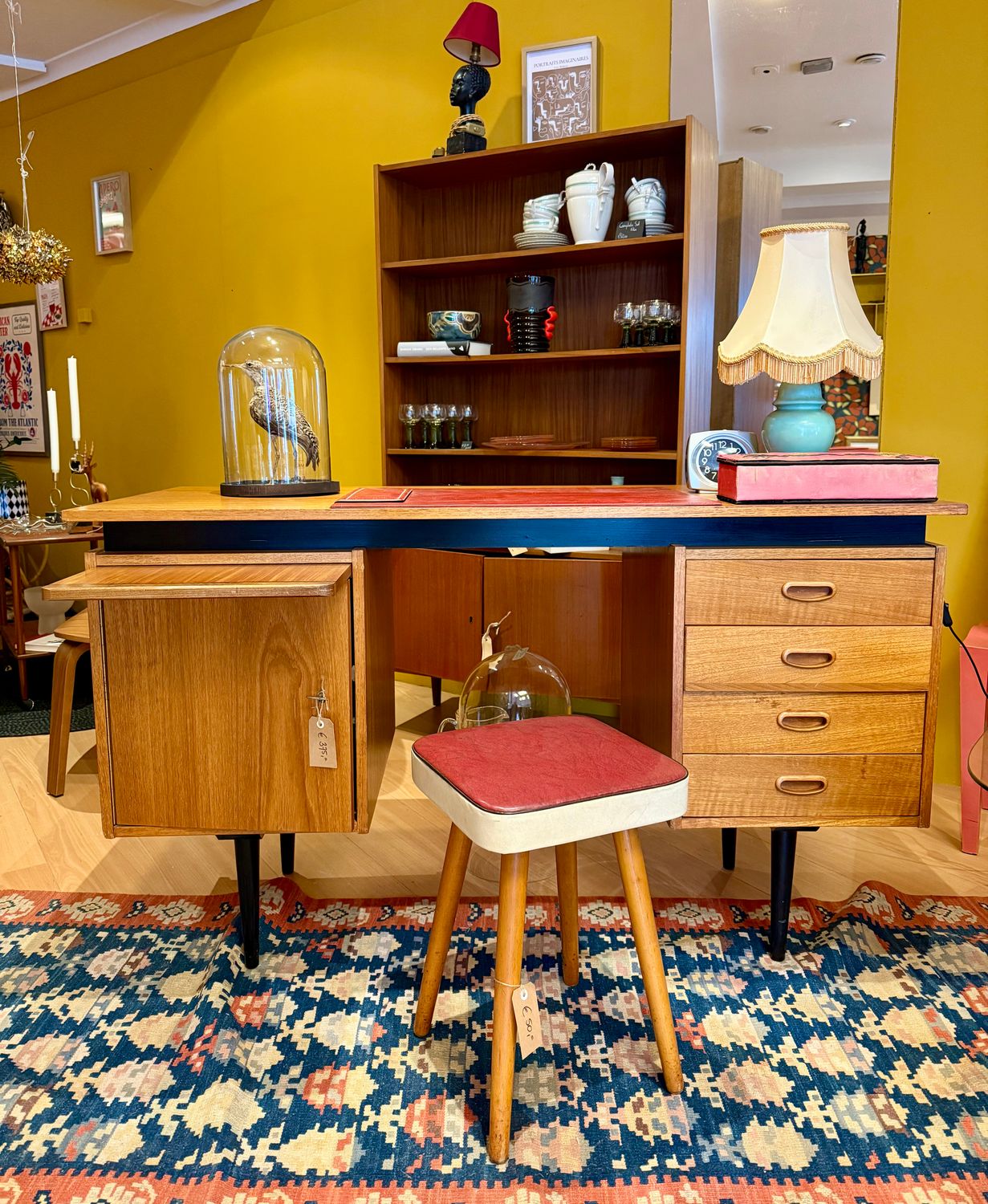 Vintage teakhouten bureau