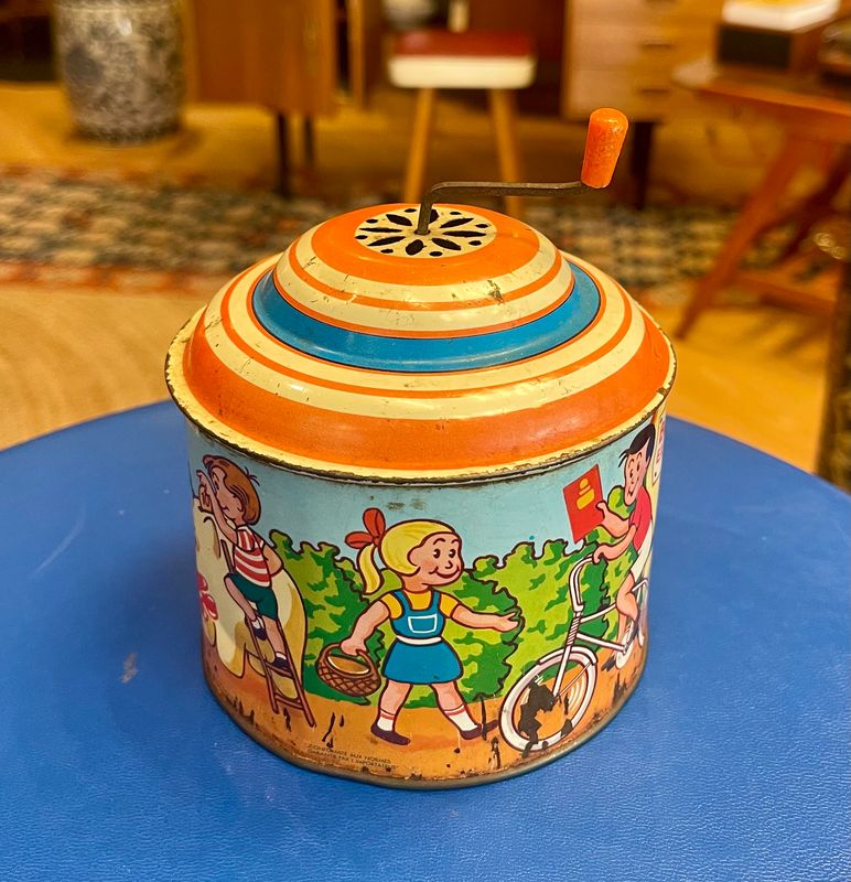 Vintage blikken muziekdoos