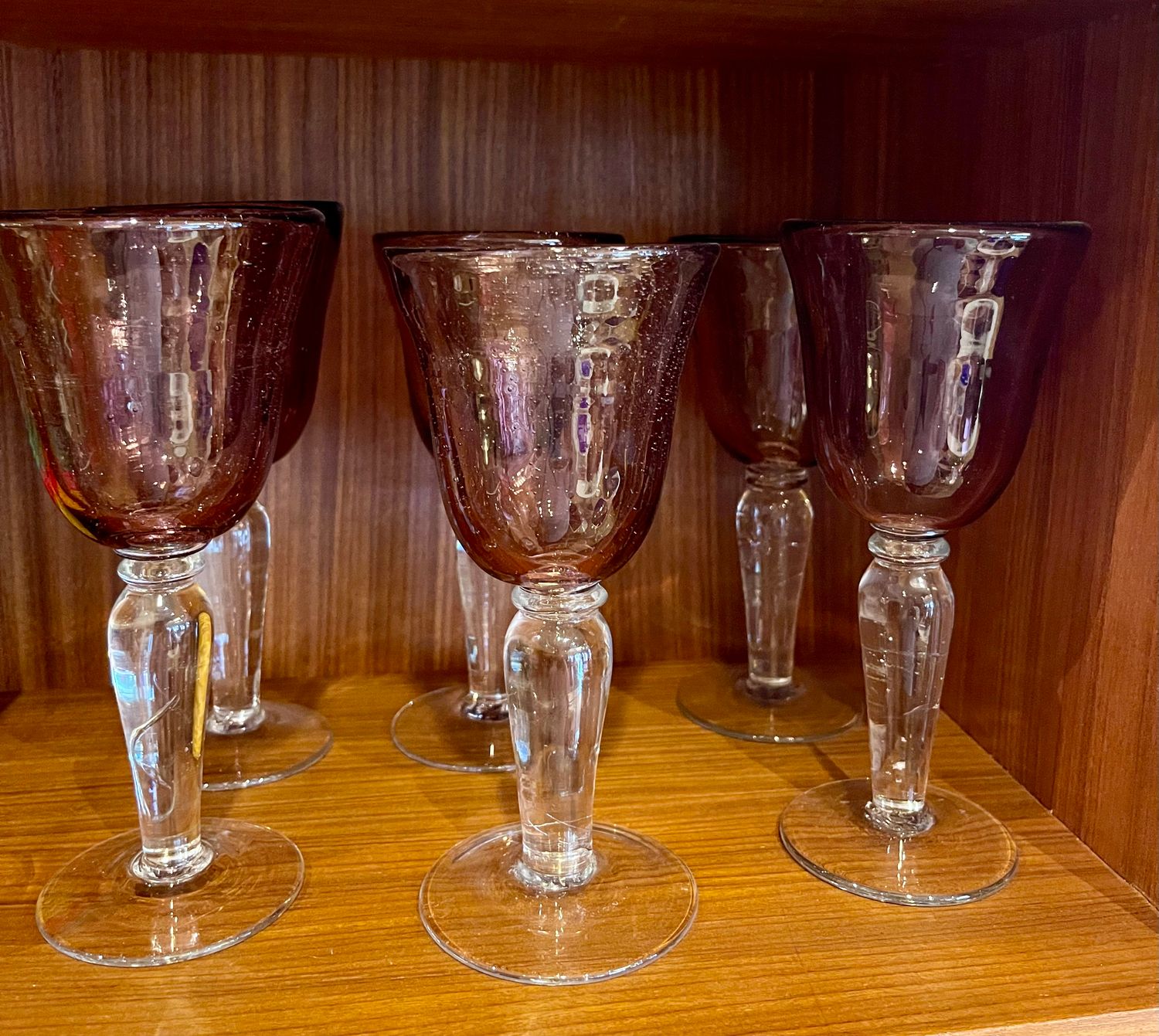 Set van Artland Iris Plum Amethyst water/wijn galzen met bellen patroon