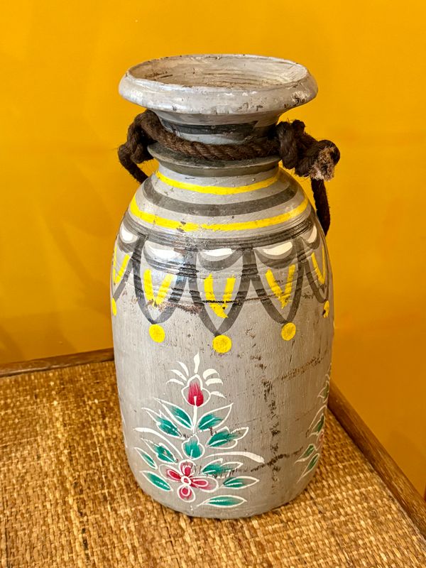 Vintage Indiase houten kruik / decoratieve vaas