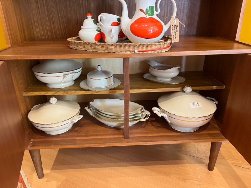 Bruine Vintage kast met deurtjes