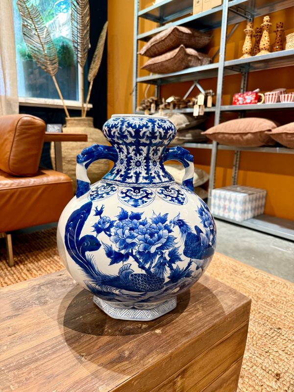 Blauw/wit Japans porseleinen vazen met decor van vogels en bloemen