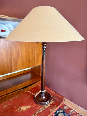Klassiek houten schemerlamp
