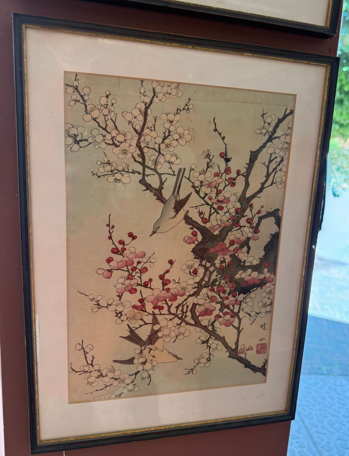Japans schilderij met vogels en bloesem