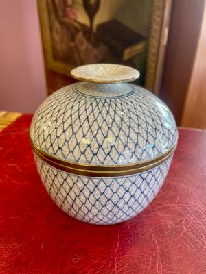 Porseleinen potje met deksel blauw wit 