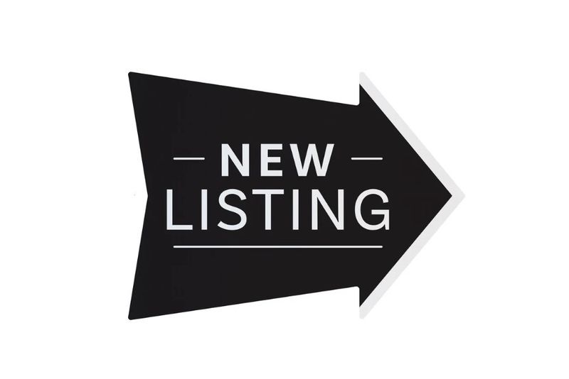 Corrugated:  Black Arrow,  New Listing