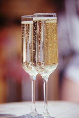 Champagne &amp; Sparkling
