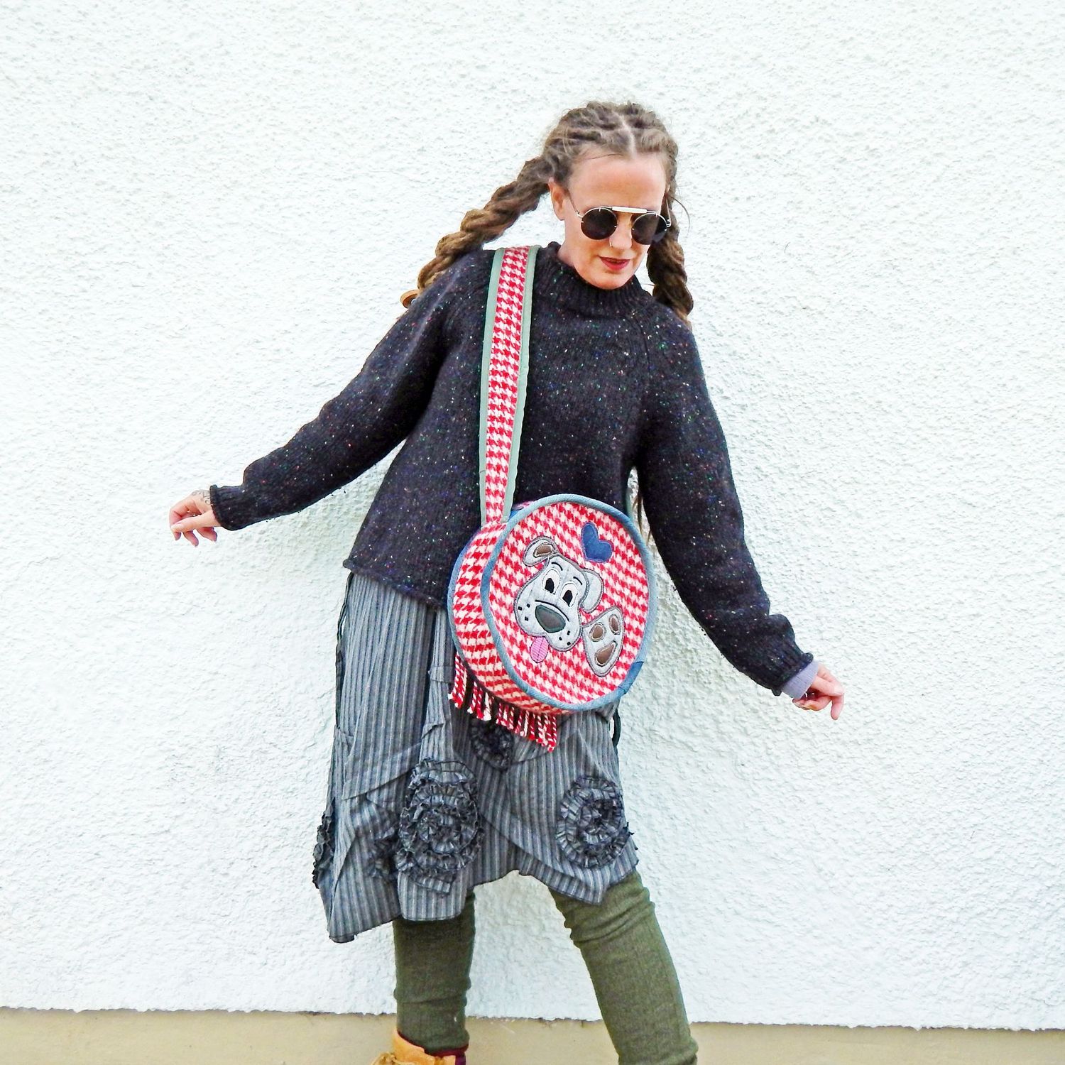 Circle Houndstooth Dog Bag