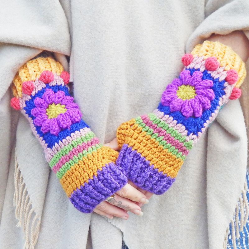 Fingerless Gloves Purple Flower