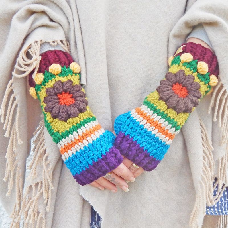 Fingerless Gloves Brown Flower