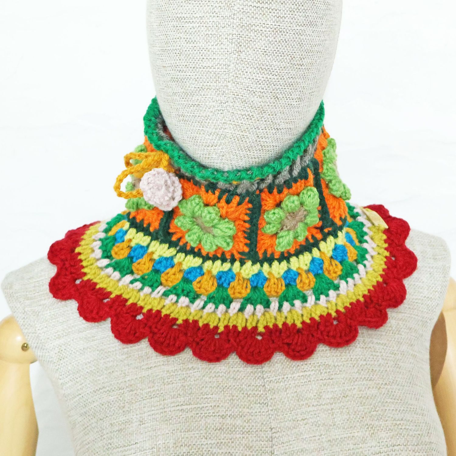 Neck Warmer Green Flower