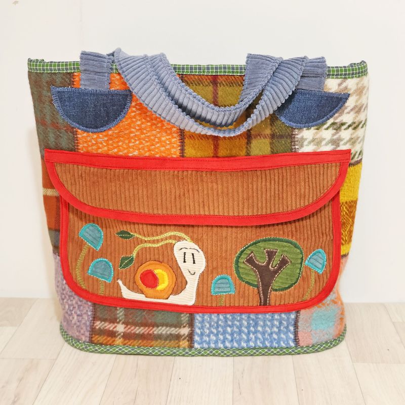 Snail Blanket Bag