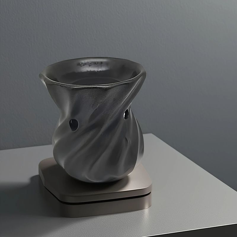 Minimalist Nordic Cream Style Ceramic Oil Burner