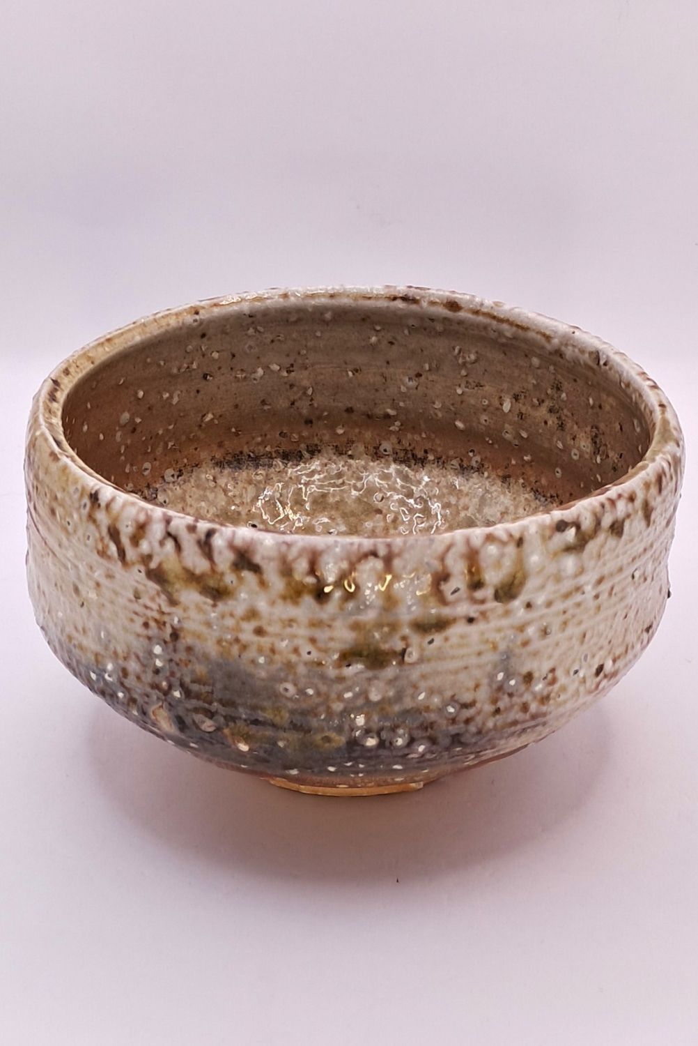 Matcha-Schale Shigaraki heller Ascheanflug