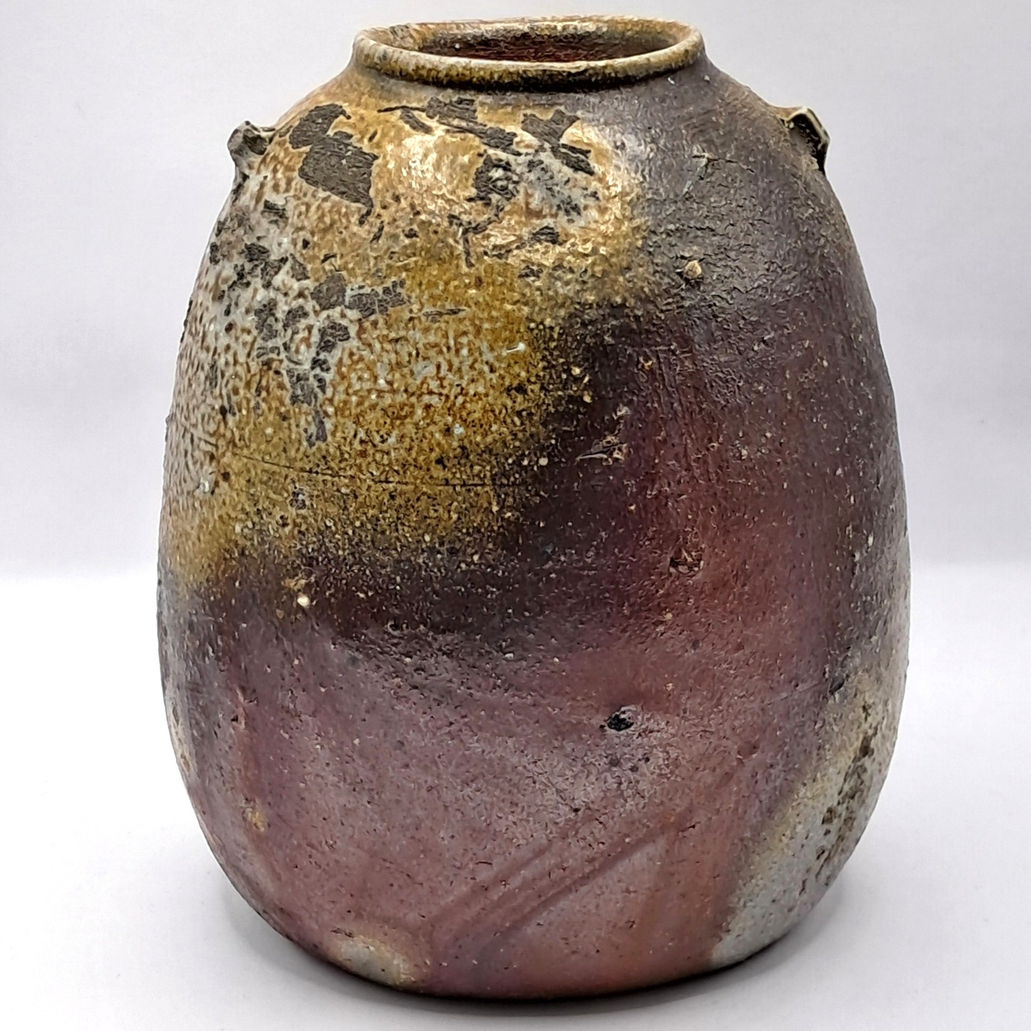 Bauchig eingedrückte Bizen Vase
