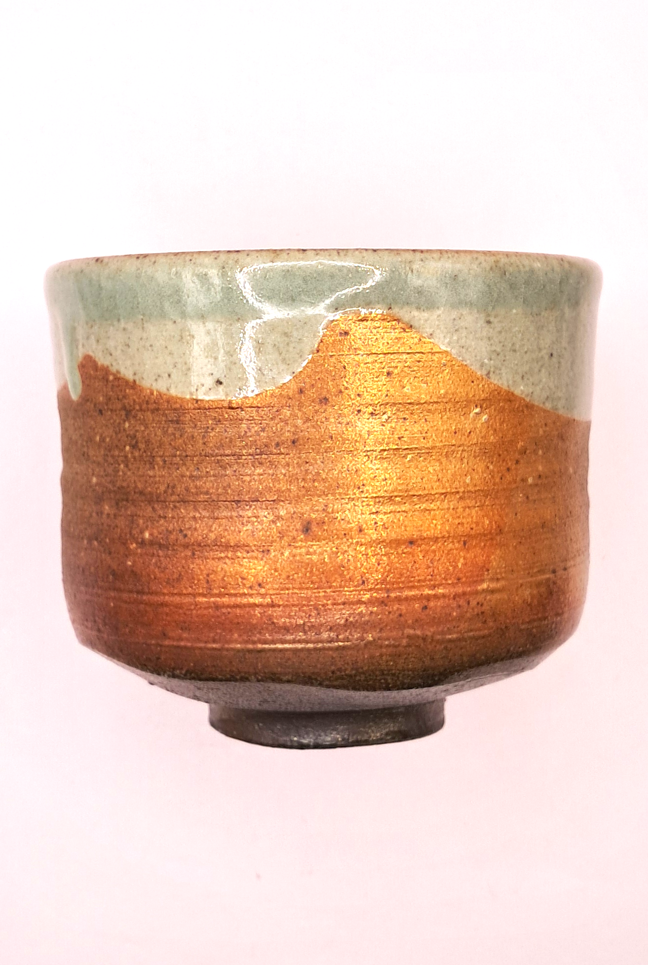 Matcha-Schale Seladon mit Goldglanz