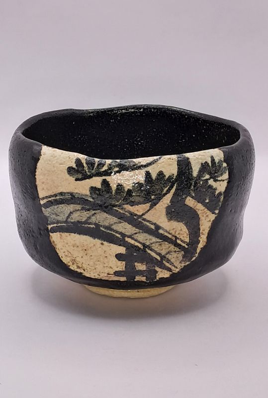 Matcha-Schale Kuro Raku mit Landschaft Matcha-Schale Kuro Raku mit Landschaft