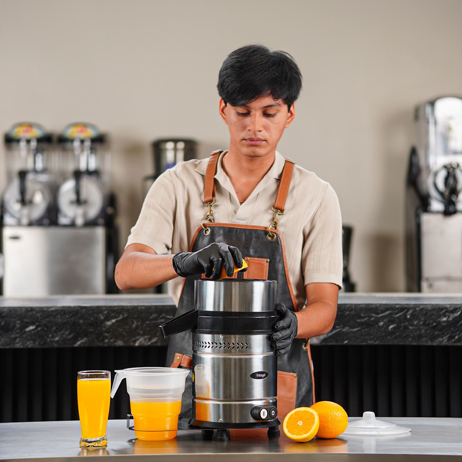 Exprimidor de Cítricos con Base en Acero- FG-ESSP110M604