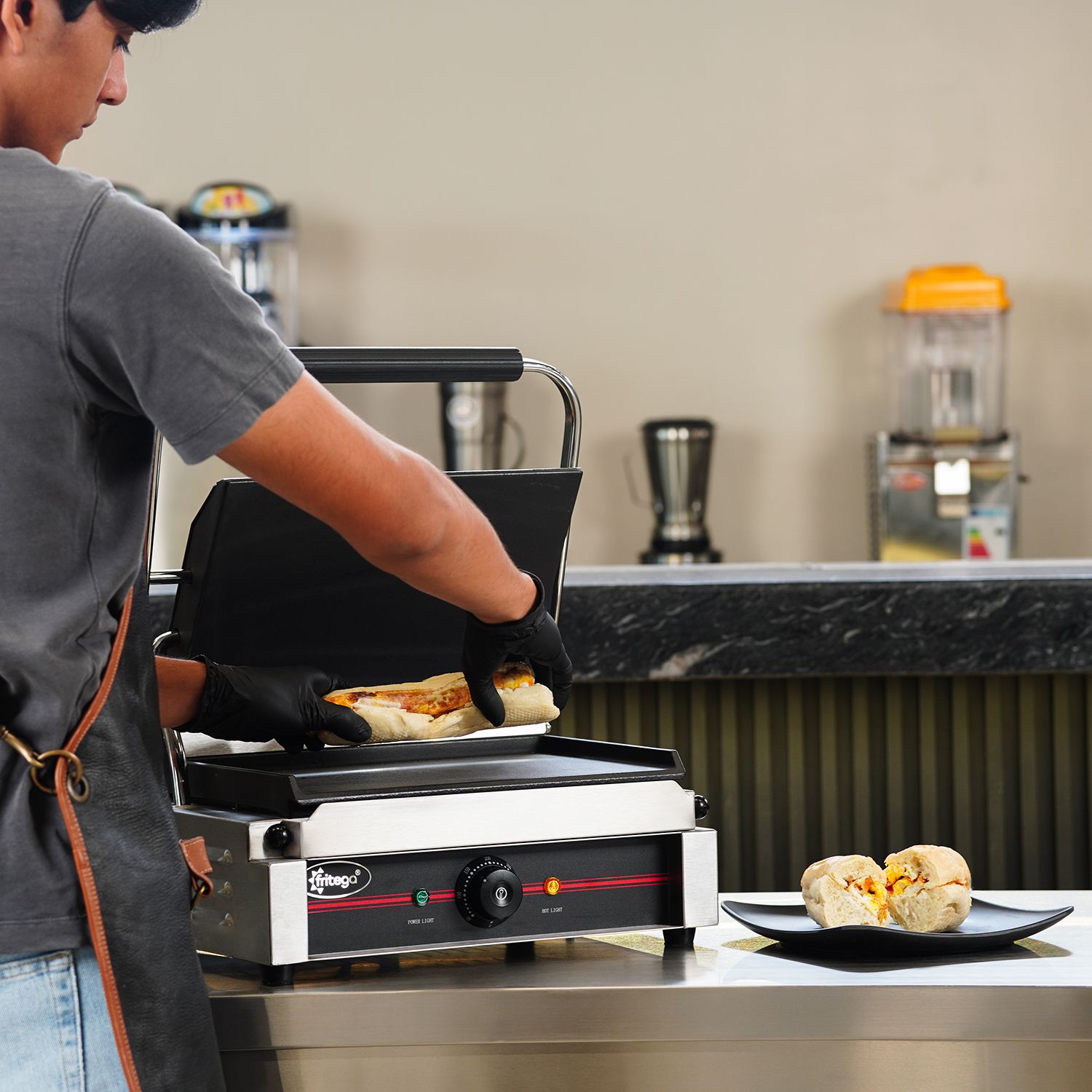 Sanduchera de 1 Plato (220V) - FG-811E