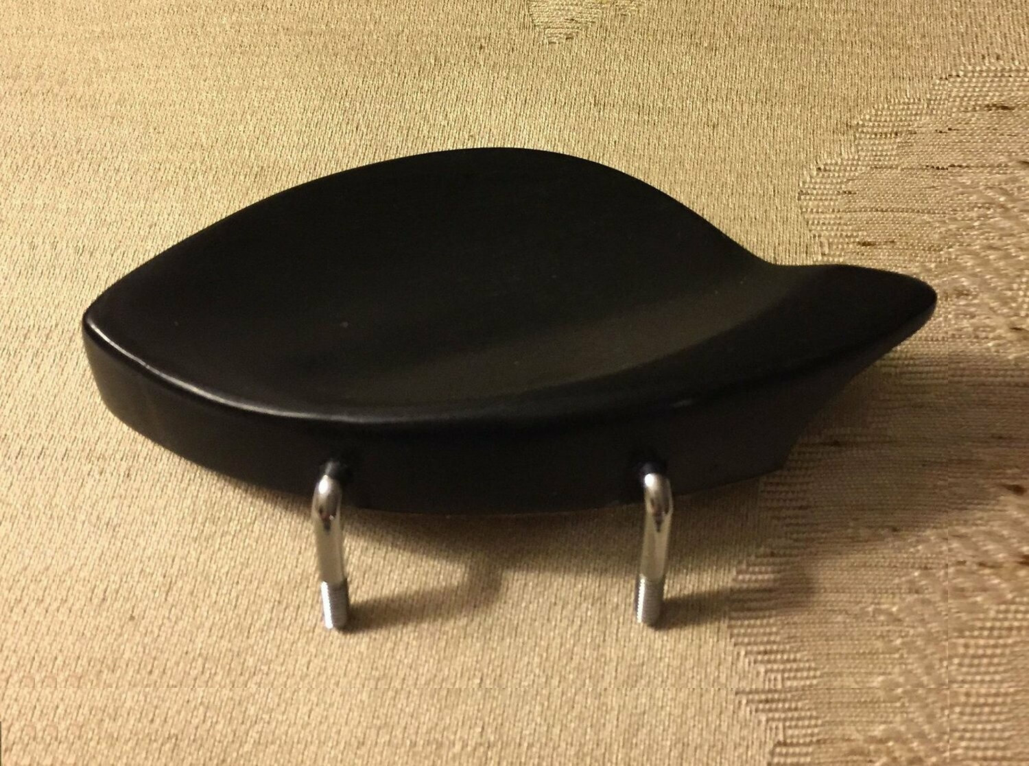 ​Dresden, Full-Size, Non-Lifted Violin Chinrest