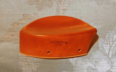 ​Kreisler, Full-Size, Lifted Violin Chinrest