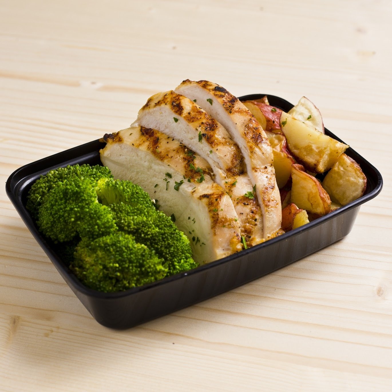 6oz Chicken, Red Potatoes & Veggies