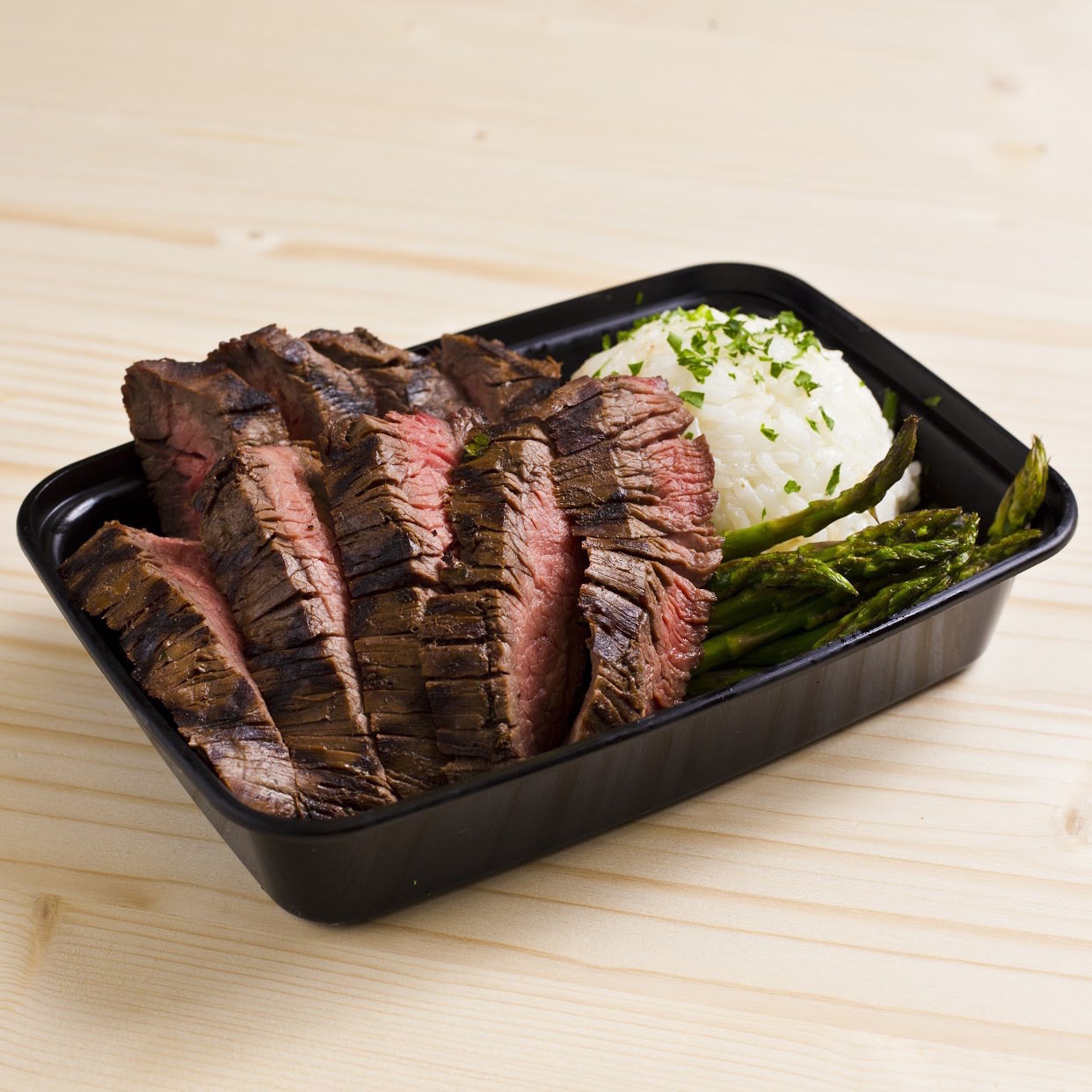 6oz Steak, Rice, Veggies