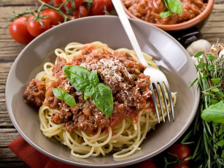 Whole Wheat Pasta with Lean Ground Beef Whole Wheat Pasta with Lean Ground Beef