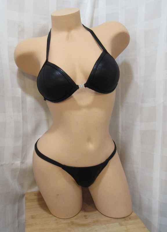 COMPETITION BIKINI