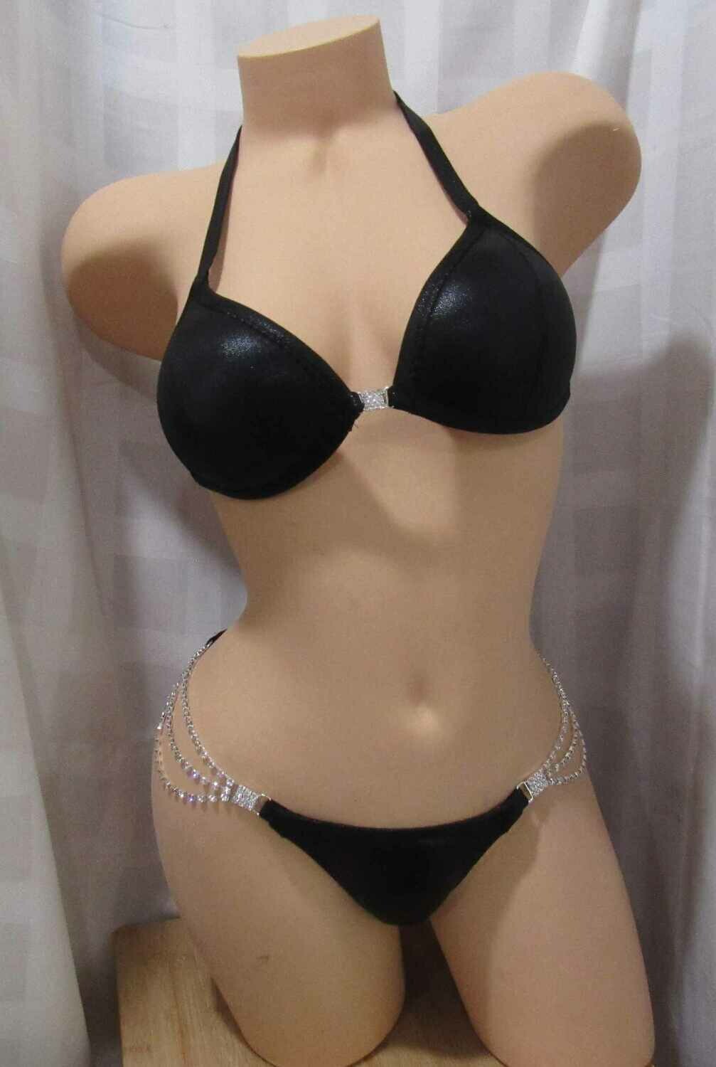 COMPETITION BIKINI