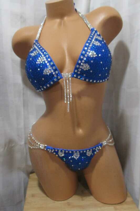 COMPETITION BIKINI