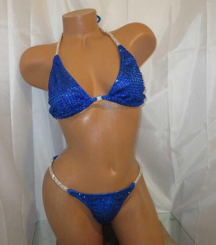 COMPETITION BIKINI