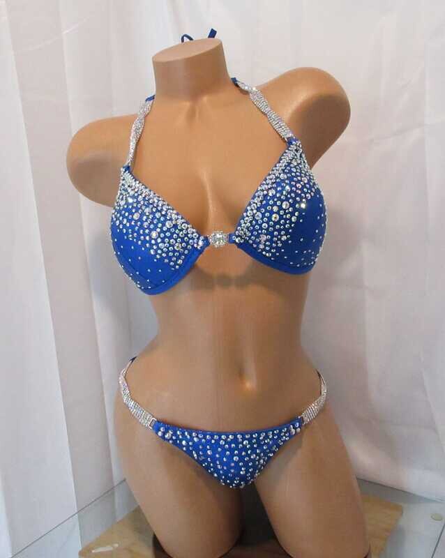 COMPETITION BIKINI
