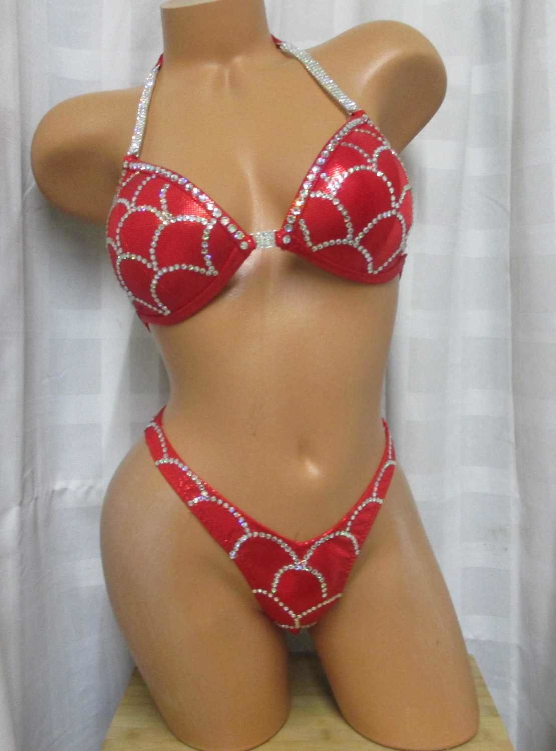 COMPETITION FIGURE /PHYSIQUE POSING SUIT