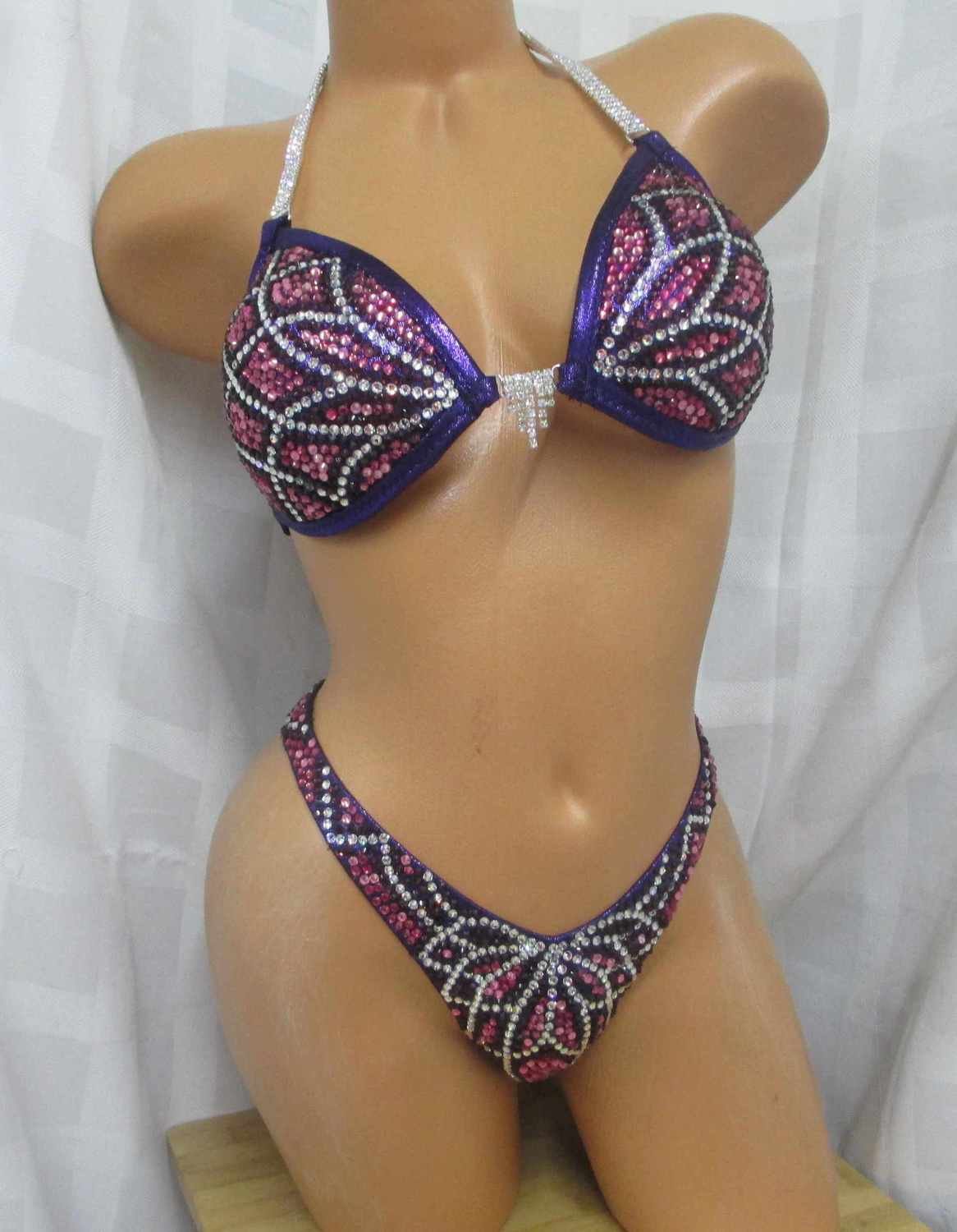 COMPETITION FIGURE/ PHYSIQUE POSING SUIT