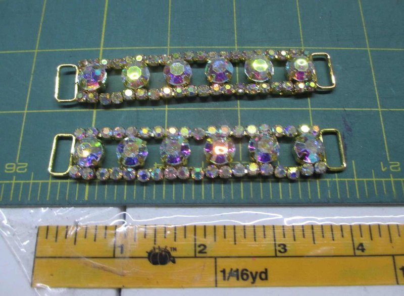 RHINESTONE CONNECTORS