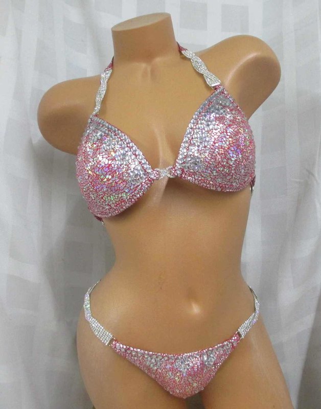COMPETITION BIKINI