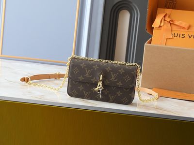 Louis Vuitton wallet on chain bloom women bag ODSB032