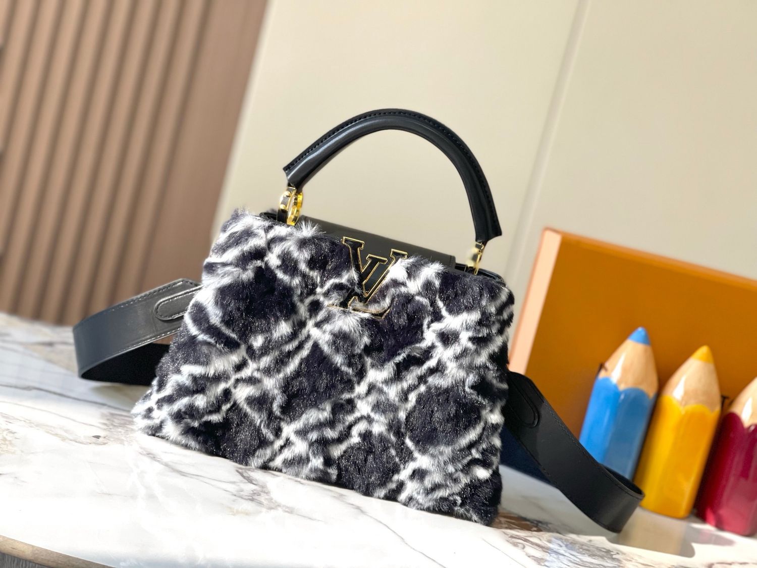Louis Vuitton capucines women bag ODSG02