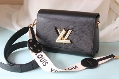 Louis Vuitton twist crossbody women bag ODSG22