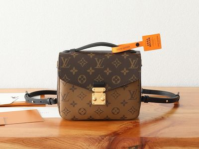 Louis Vuitton pochette metis women bag ODSG24